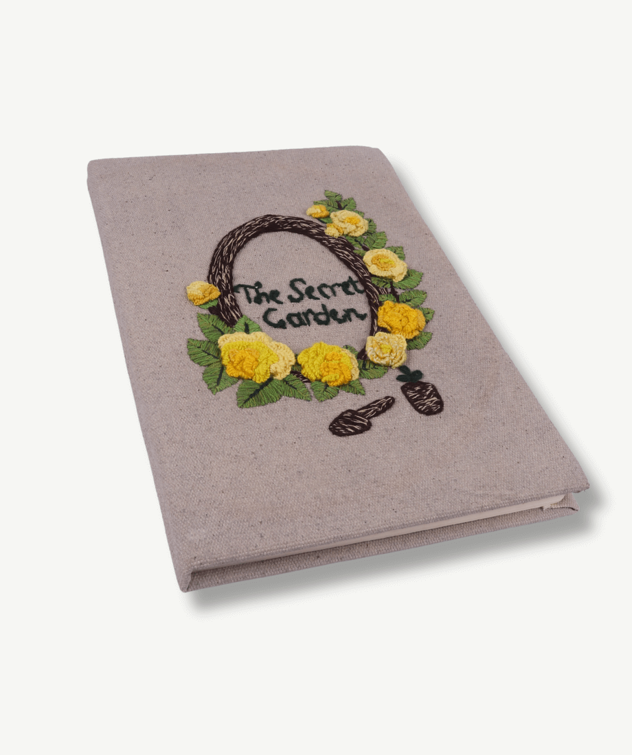 Handmade Flower Diary – Elegant Petal Design - Image 2
